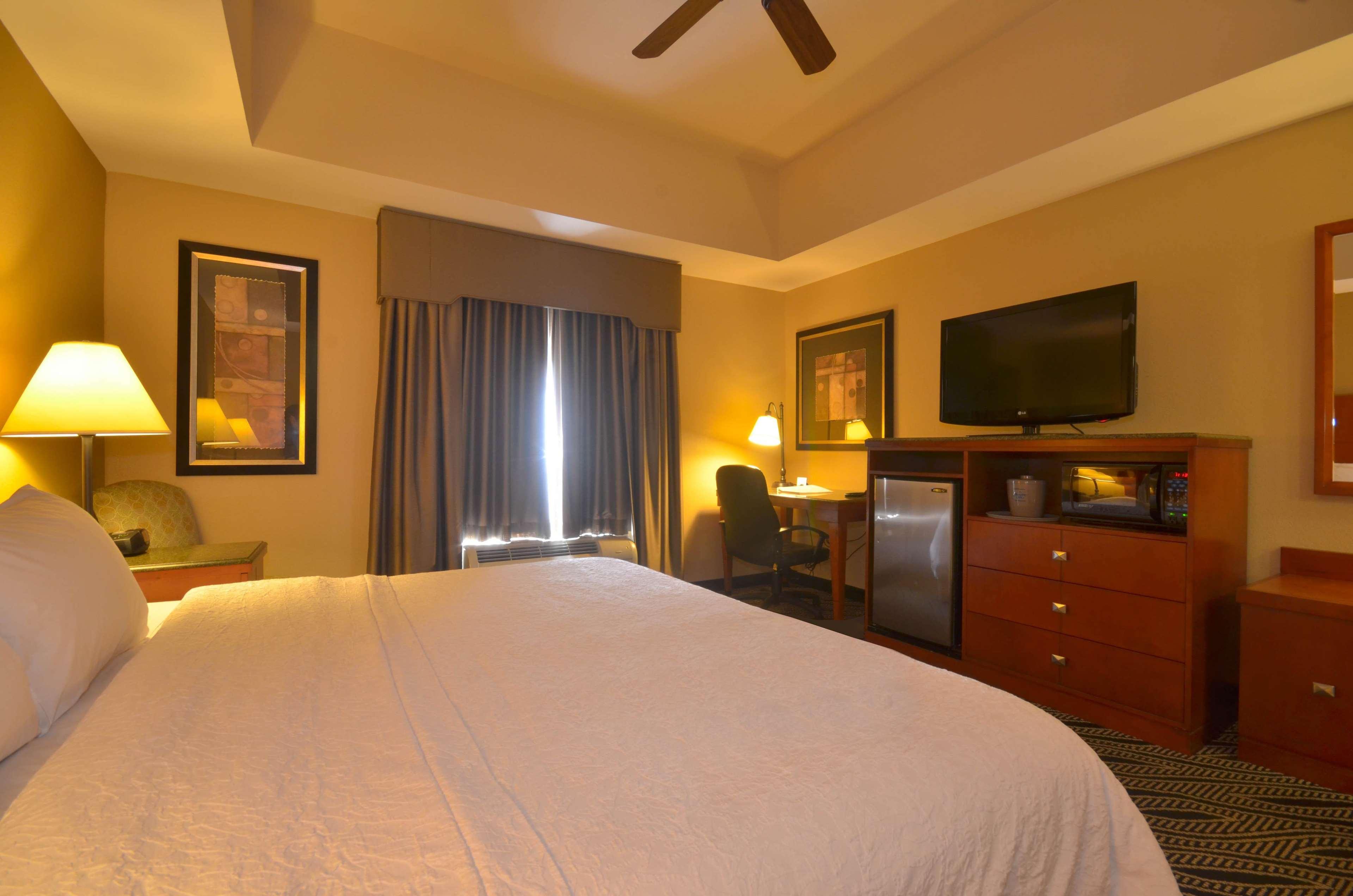 Hampton Inn בריאנט מראה חיצוני תמונה
