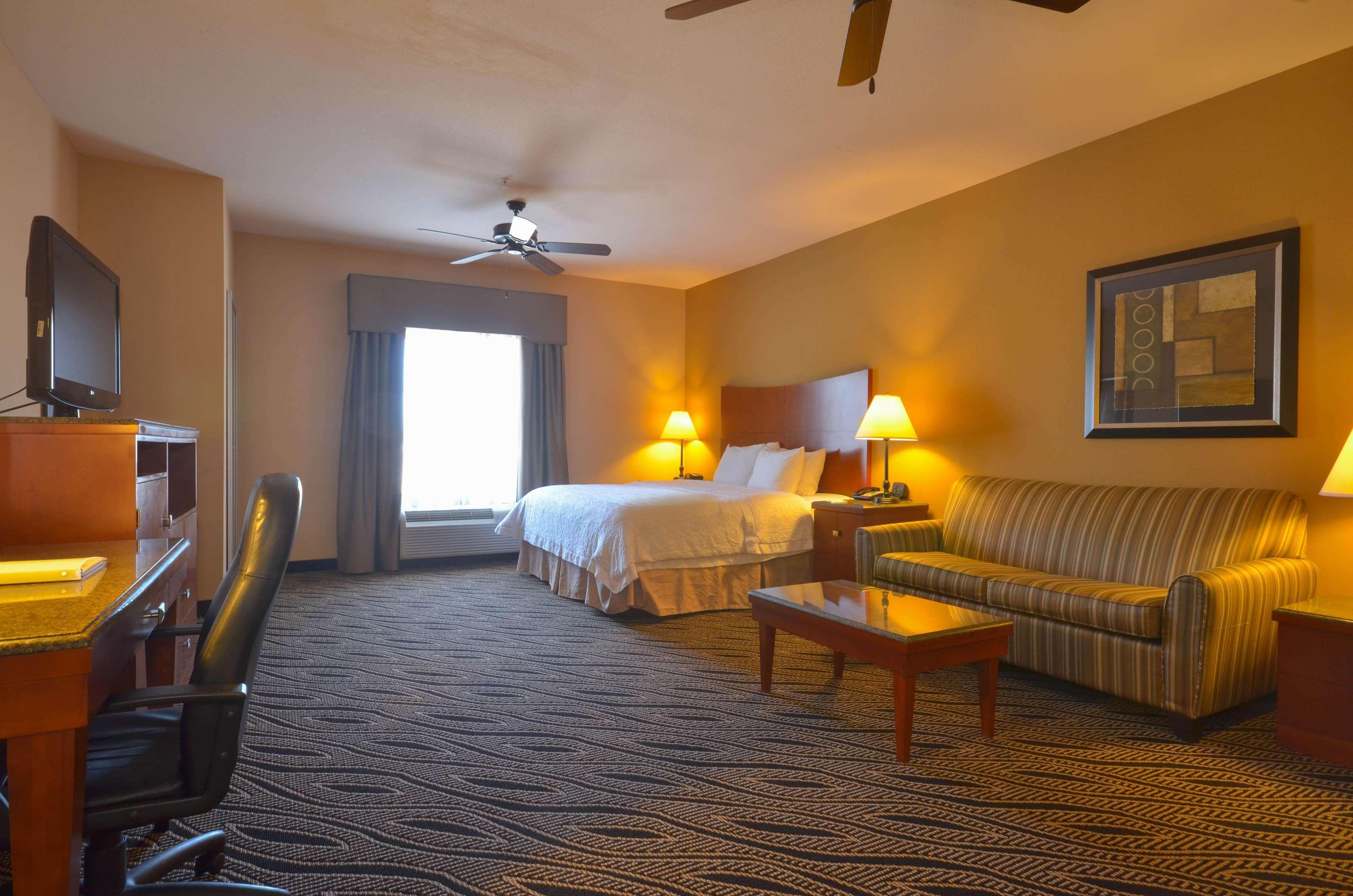Hampton Inn בריאנט מראה חיצוני תמונה