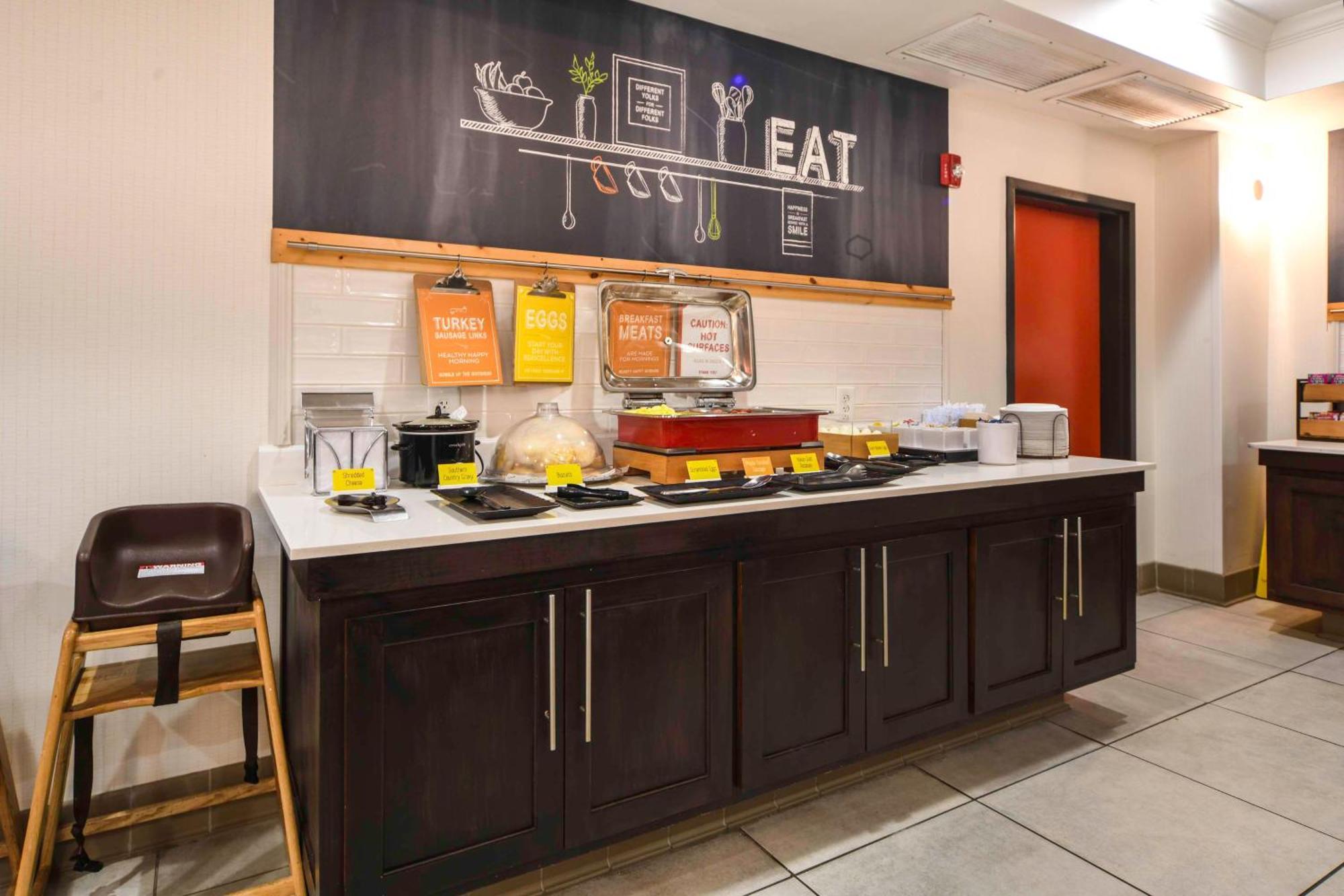 Hampton Inn בריאנט מראה חיצוני תמונה