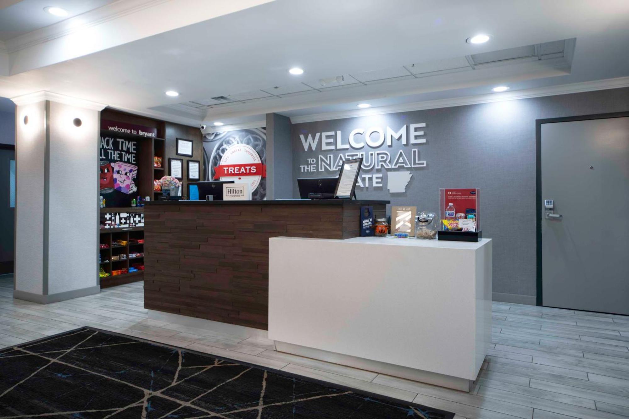 Hampton Inn בריאנט מראה חיצוני תמונה